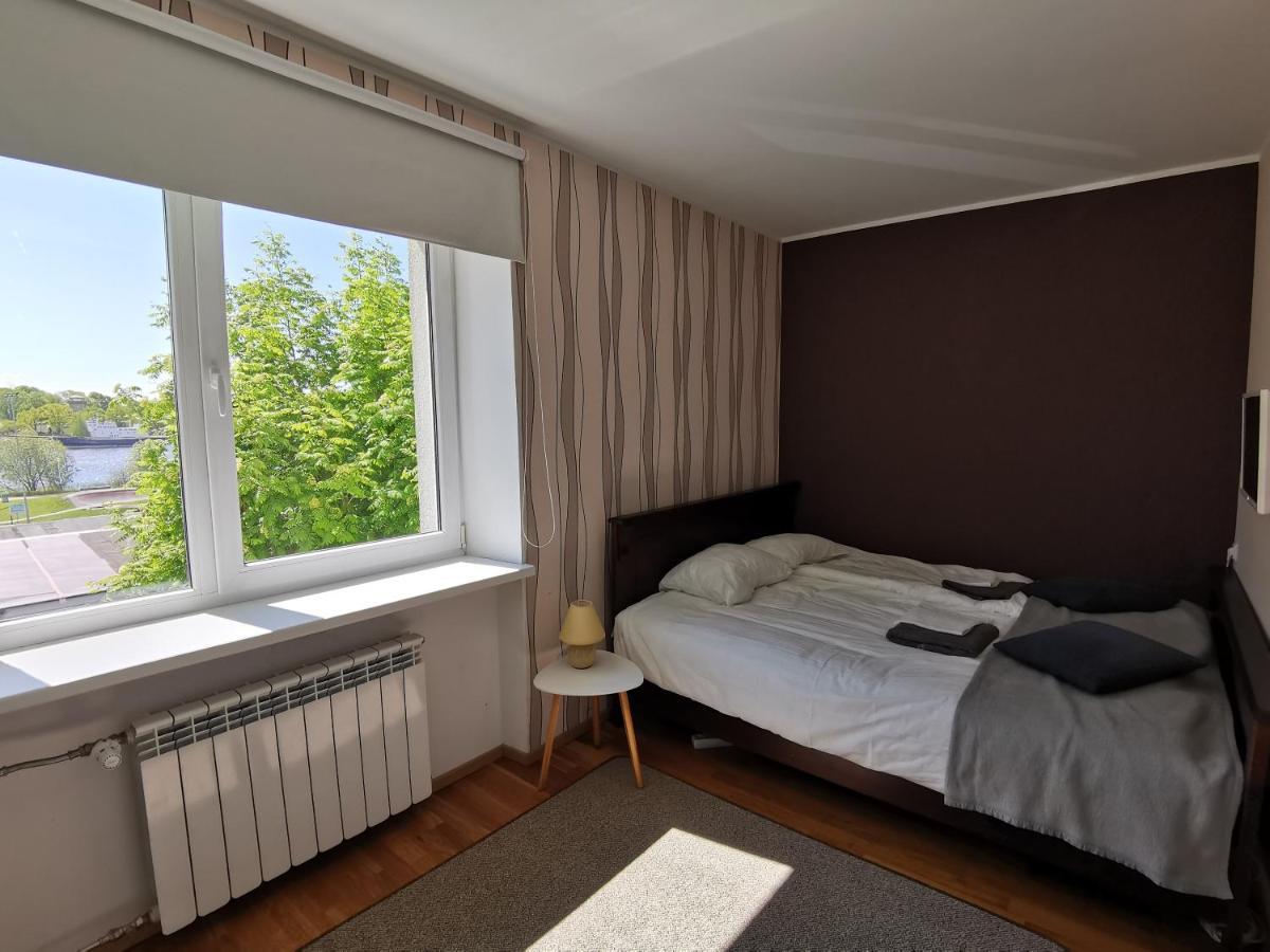 Kesklinna Silla Apartment - Free Parking Pärnu Kültér fotó